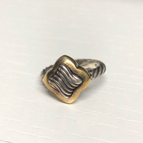 David Yurman small diamond shaped ring. Sterling and gold. - Picture 2 of 5